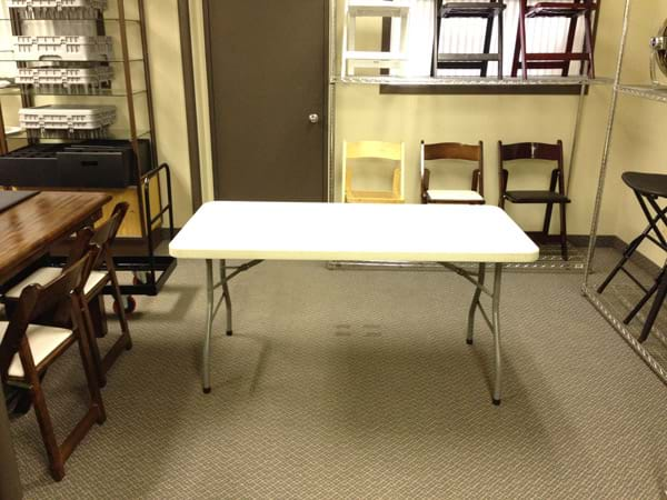 5 Ft Rectangle Plastic Folding Table on Sale